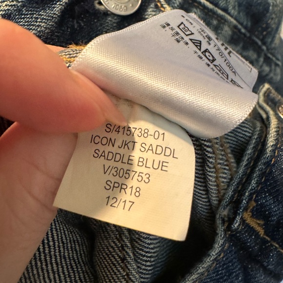 Gap Icon Denim Jean Jacket Saddle Blue Like New - Picture 5 of 7